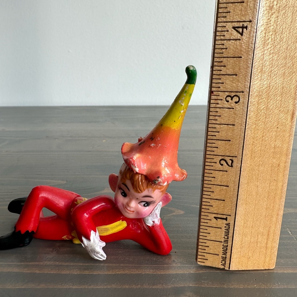 Vintage rubber pixie β€οΈπ§‘ππ - Picture 8 of 9